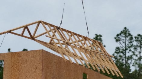 Panel-Tek  Wood Roof Truss Assembly